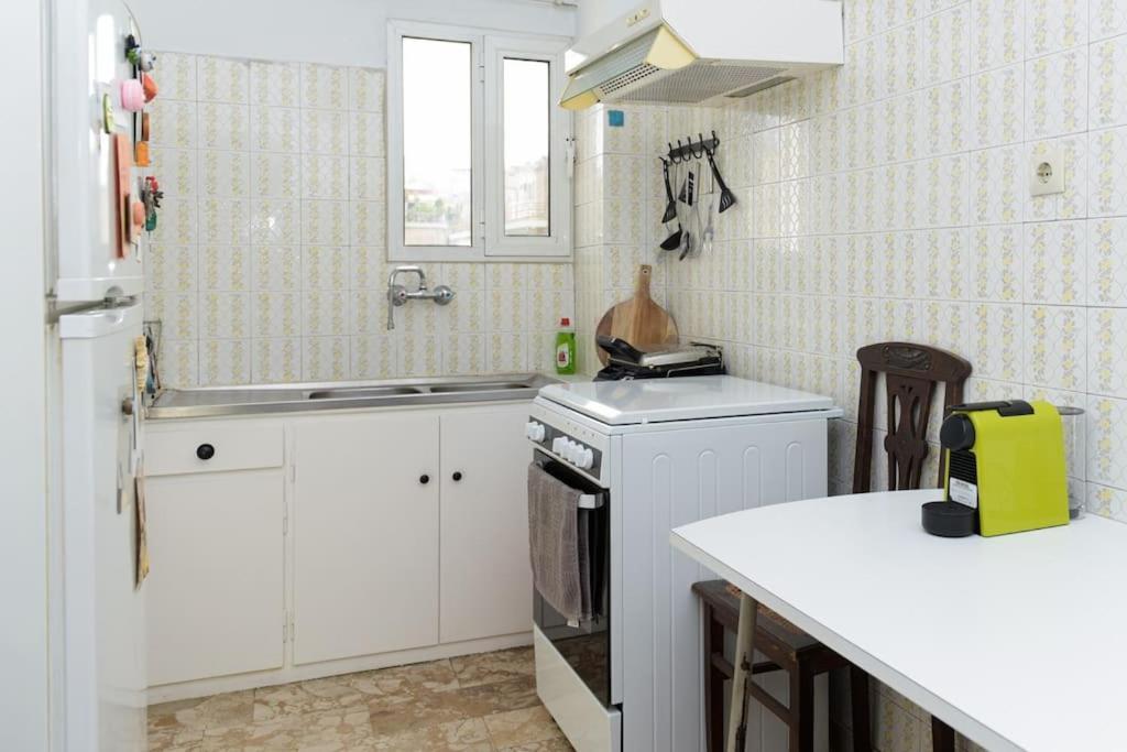 Urban-Vintage Choice 10 Minutes From Acropolis - One Bedroom Atene Esterno foto